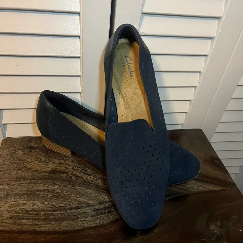 Clarks Blue Casual Flats - Picture 1 of 9